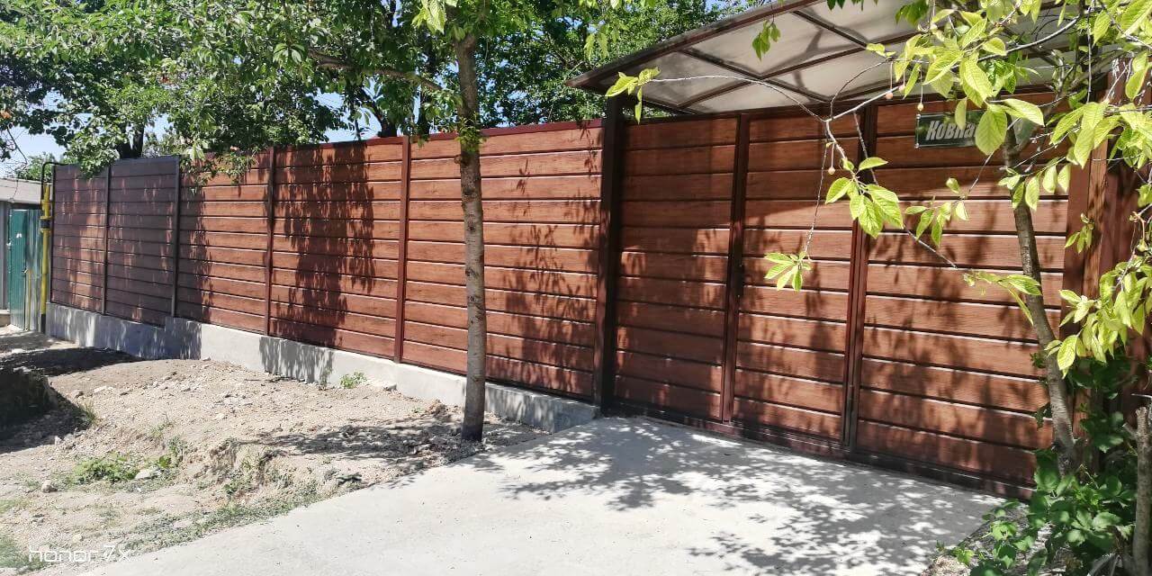 Забор из металлосайдинга ЕВРО-БРУС Каштан фото4 в Бугульме
