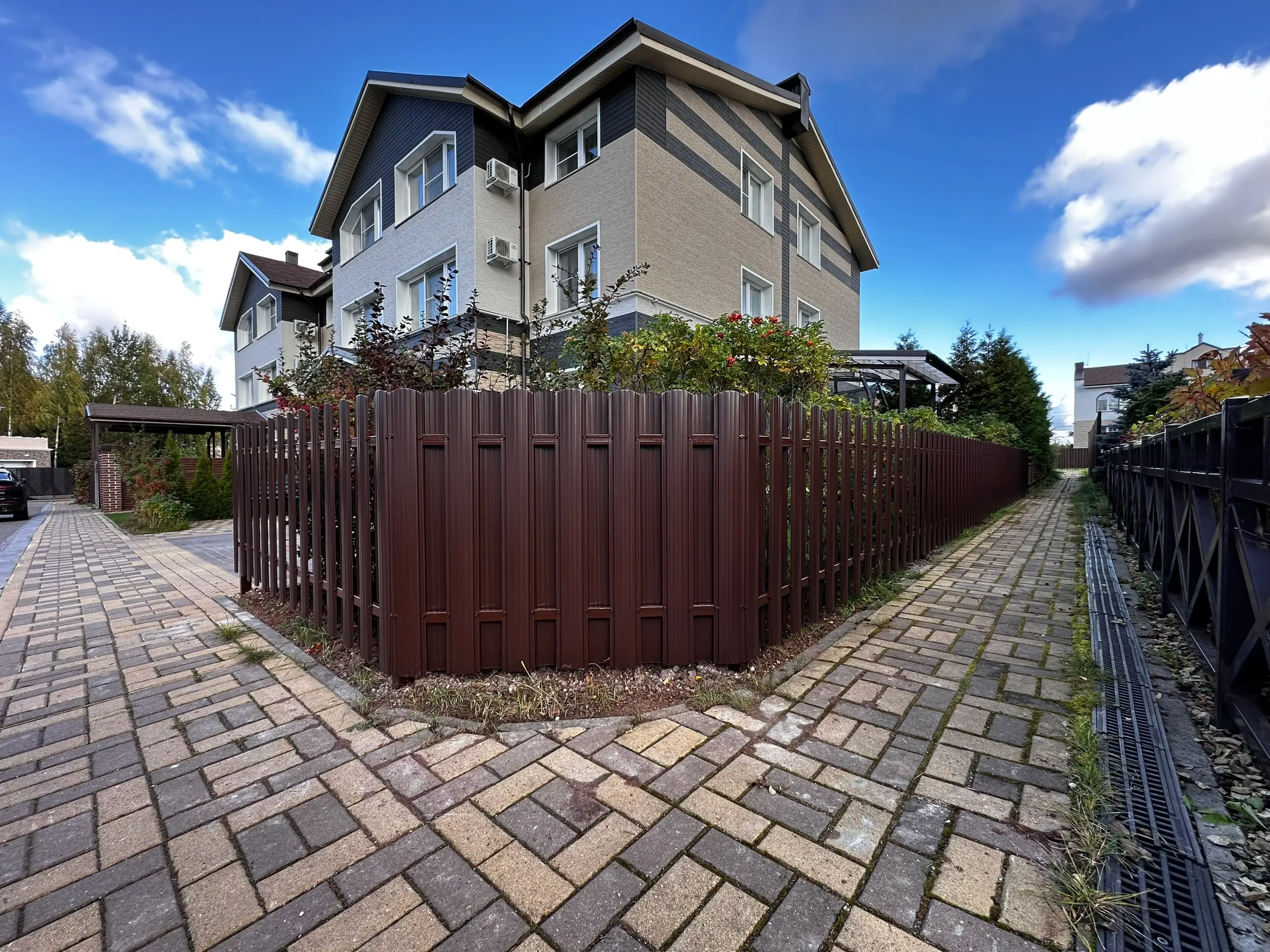 Заборчик из евроштакетника 18м RAL8017/8017 Шоколад двусторонний фото 1 в Бугульме